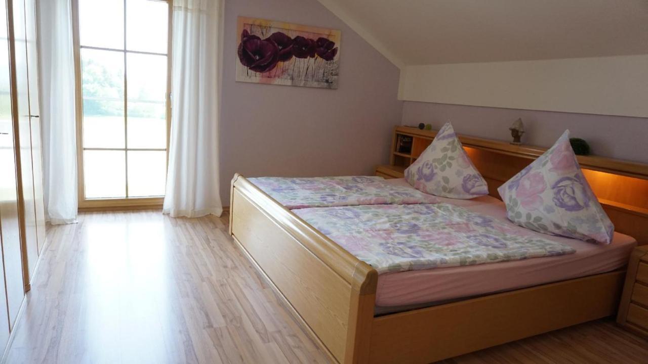 Ferienwohnung Mies วัลด์เคอร์เชิน ภายนอก รูปภาพ